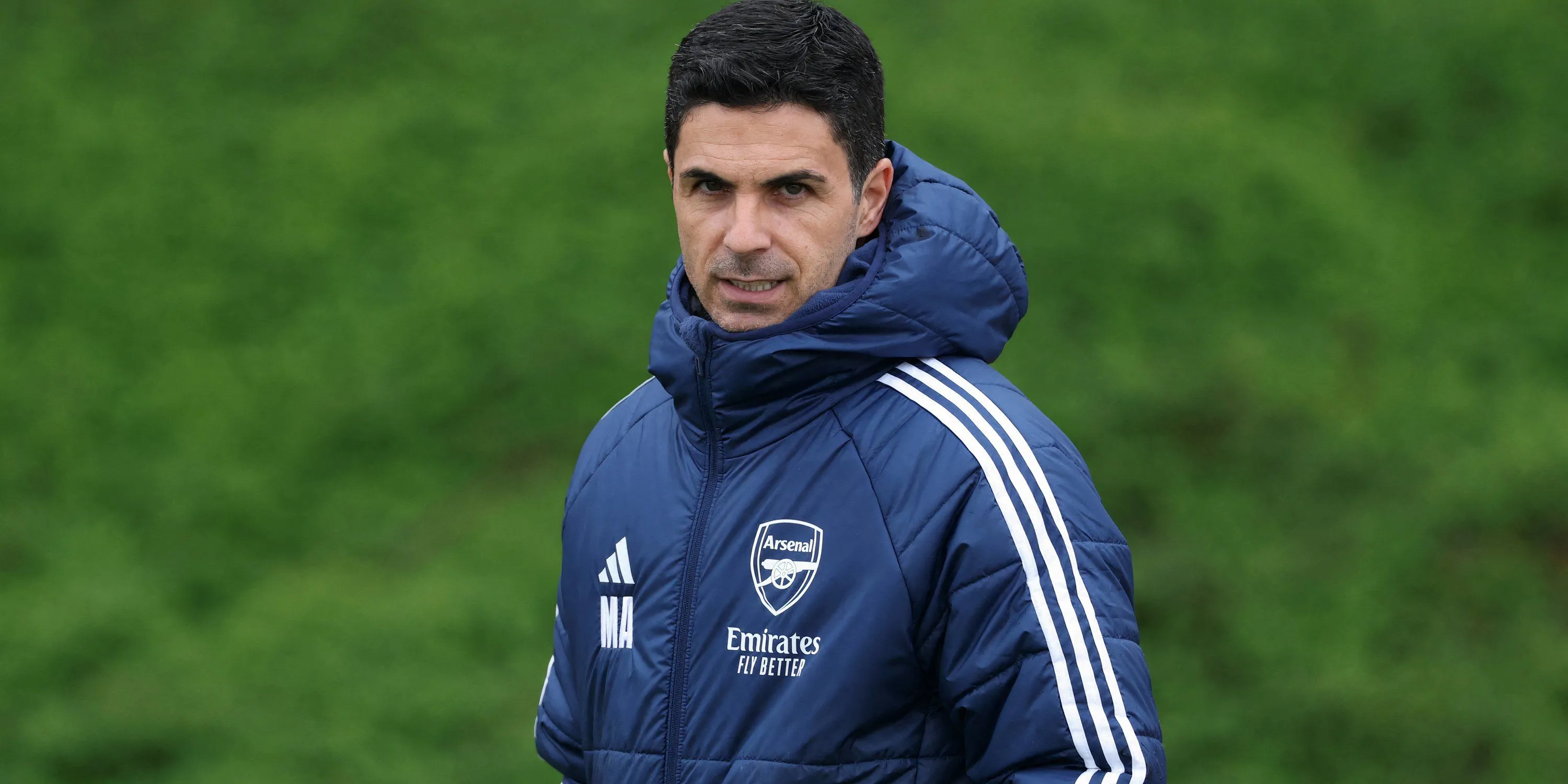 Mikel Arteta, huấn luyện viên Arsenal, một người hâm mộ Dean Huijsen