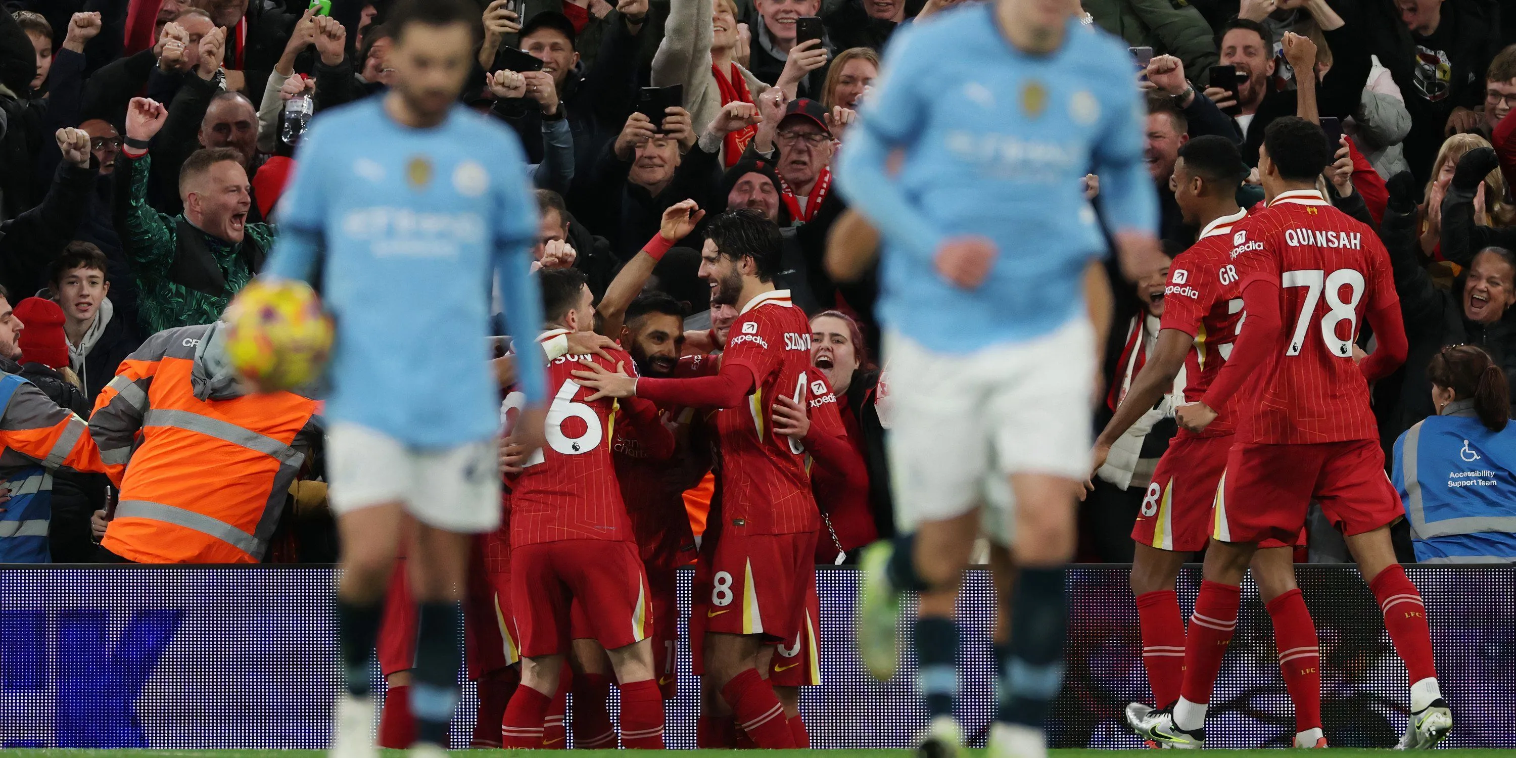 Khoảnh khắc ăn mừng của các cầu thủ Liverpool