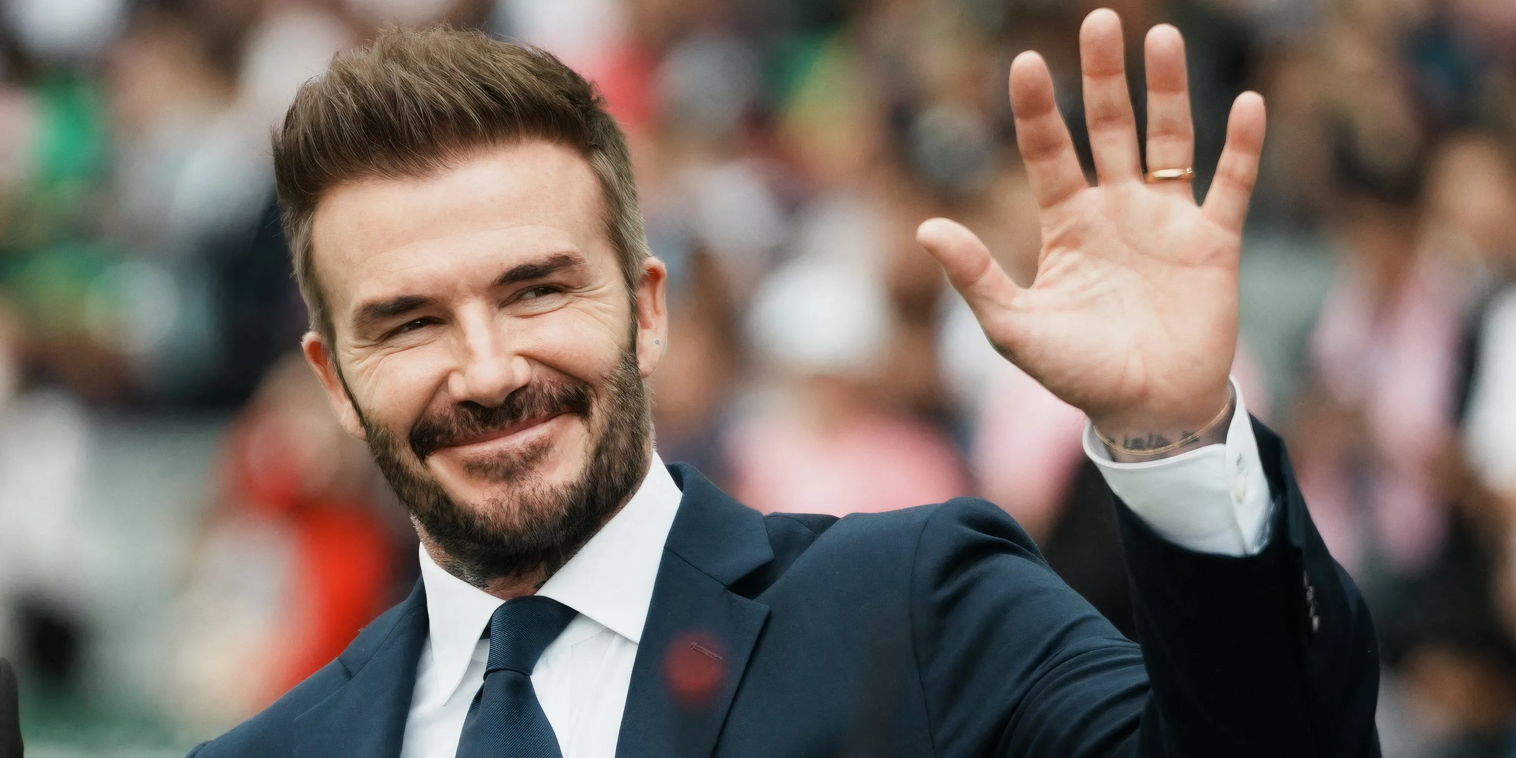 David Beckham, chủ tịch đồng sở hữu Inter Miami, với ngôi sao Lionel Messi