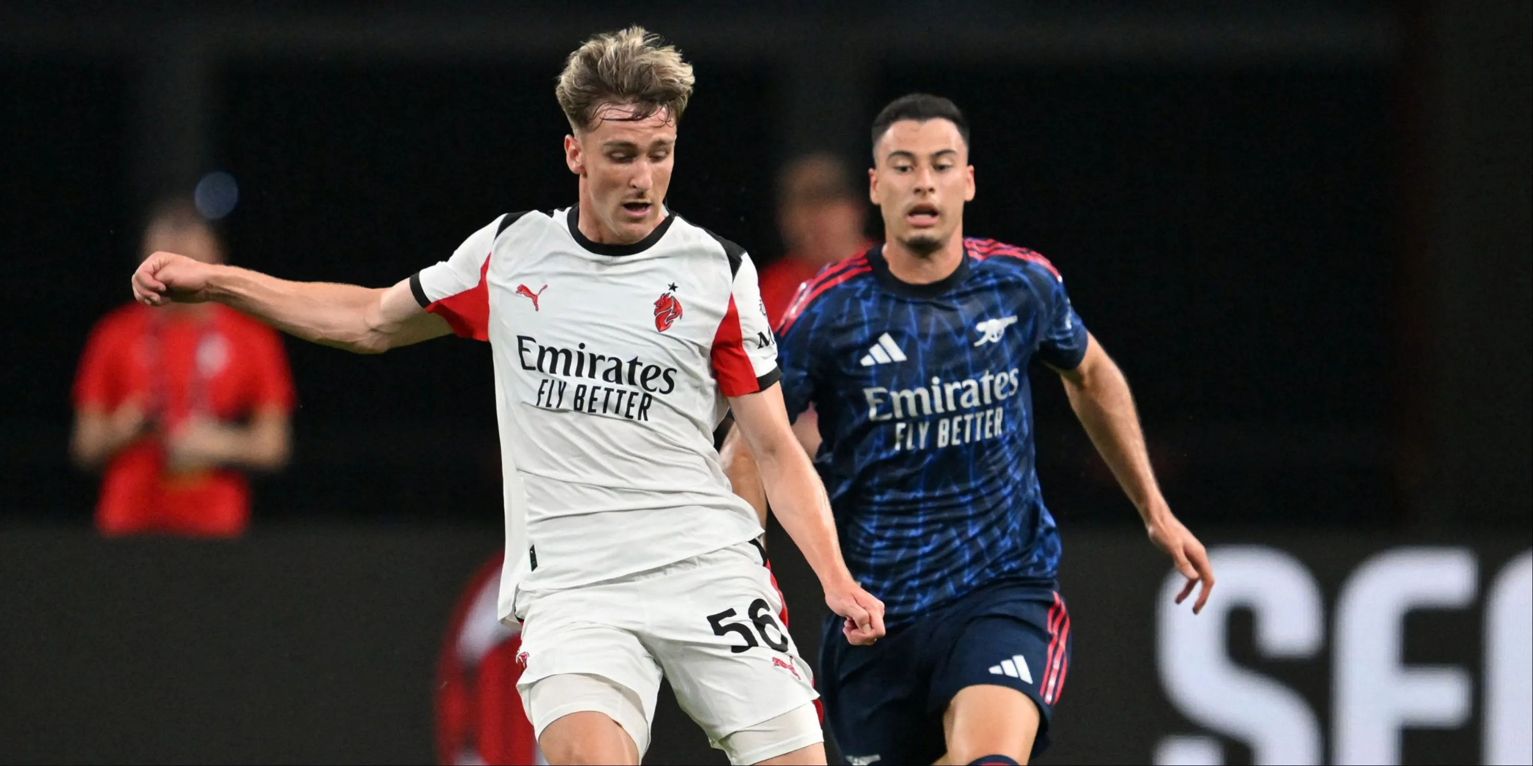 Gabriel Martinelli của Arsenal thi đấu không hiệu quả ở vị trí tiền vệ cánh trái trong trận giao hữu với AC Milan, cho thấy sự thiếu bùng nổ cần thiết