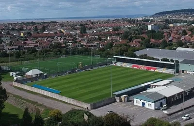 Hình ảnh tổng quan sân vận động Woodspring Stadium, sân nhà của Weston-super-Mare AFC