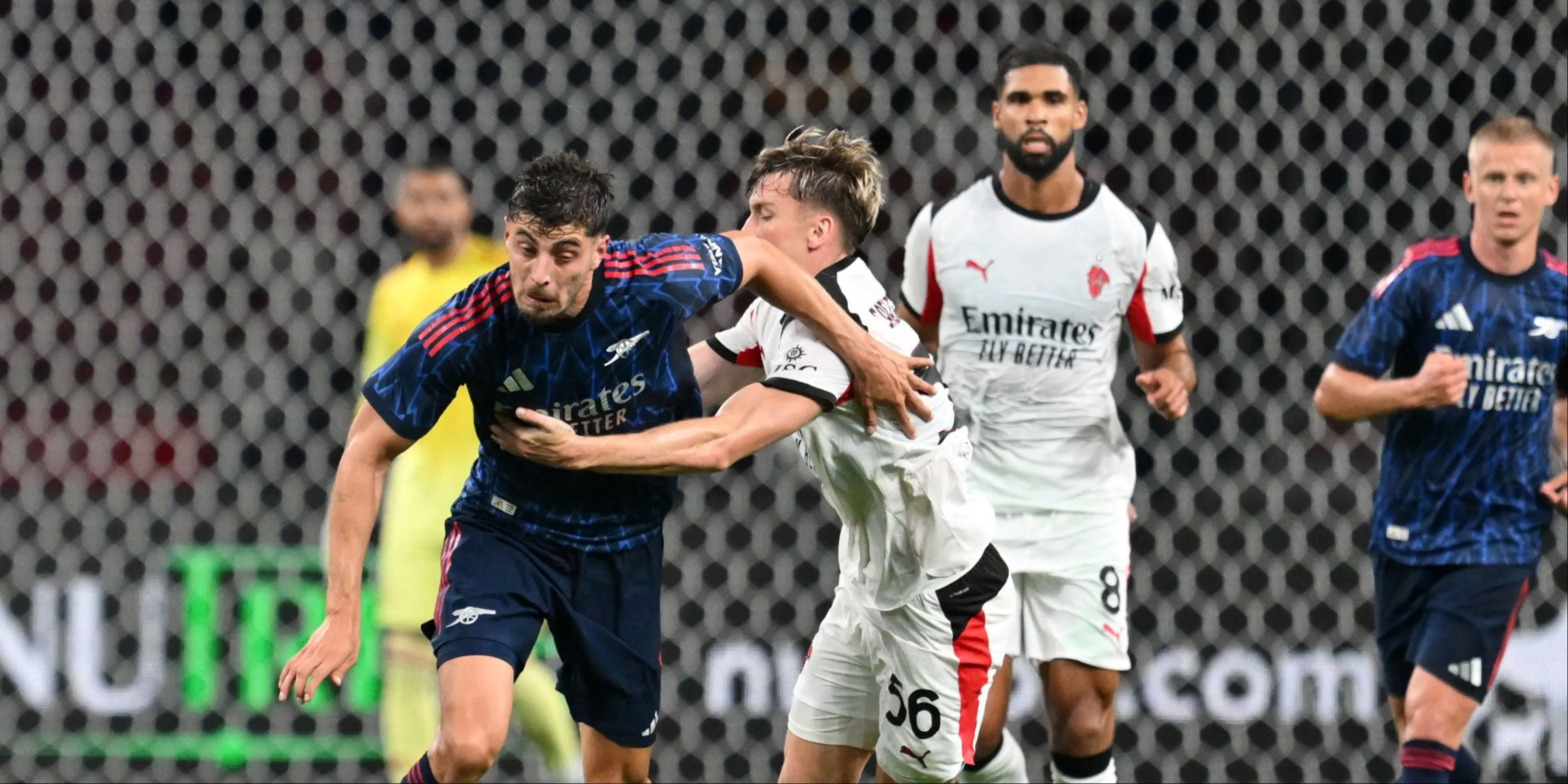 Kai Havertz trong màu áo Arsenal, được kỳ vọng sẽ bổ sung sức mạnh hàng công sau chấn thương, nhưng vẫn cần sự hỗ trợ từ tiền đạo cắm