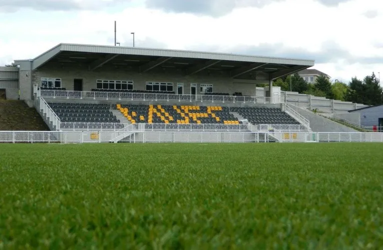 Khán đài chính (Main Stand) tại sân vận động Gallagher Stadium, Maidstone