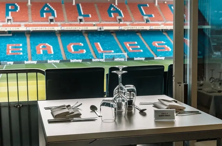 Khu vực hospitality sang trọng tại sân Selhurst Park của Crystal Palace