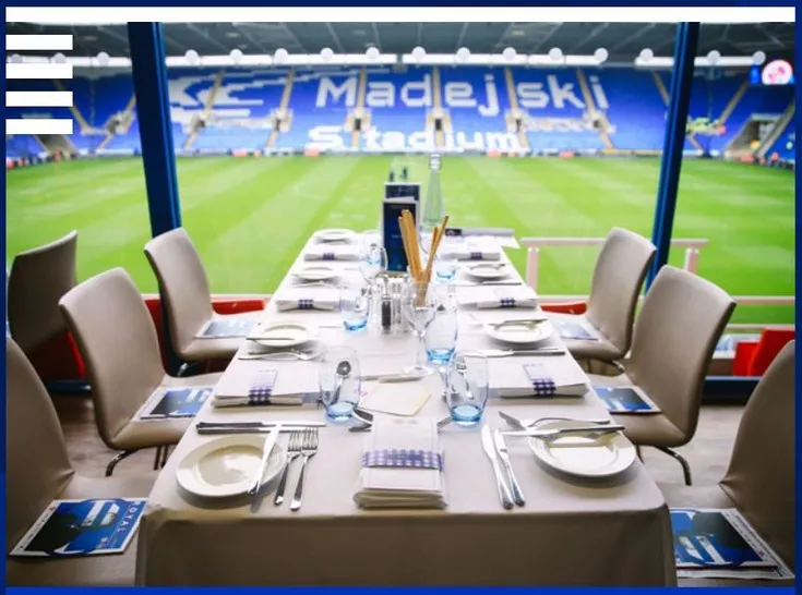 Khu vực tiếp đón VIP tại sân vận động Madejski, thiết kế sang trọng