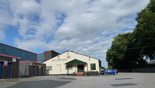 Khu vực trải nghiệm Hospitality sang trọng bên trong sân Spotland của Rochdale AFC