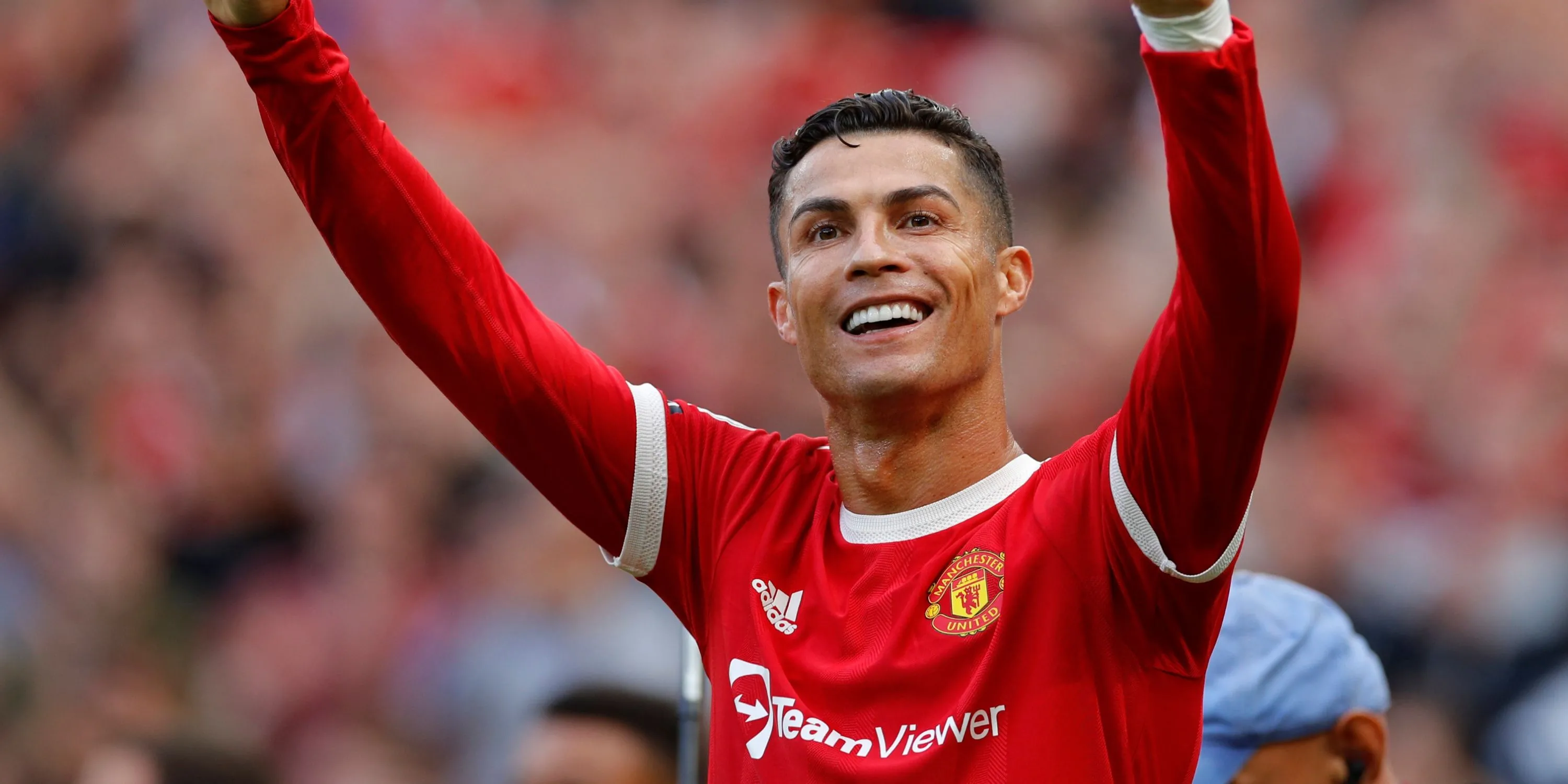 Siêu sao Cristiano Ronaldo trong màu áo Manchester United, người đã tặng áo đấu cho Snoop Dogg