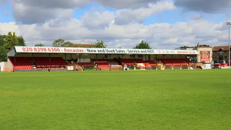 Sơ đồ bố trí chỗ ngồi với khán đài chính của Welling United tại Park View Road
