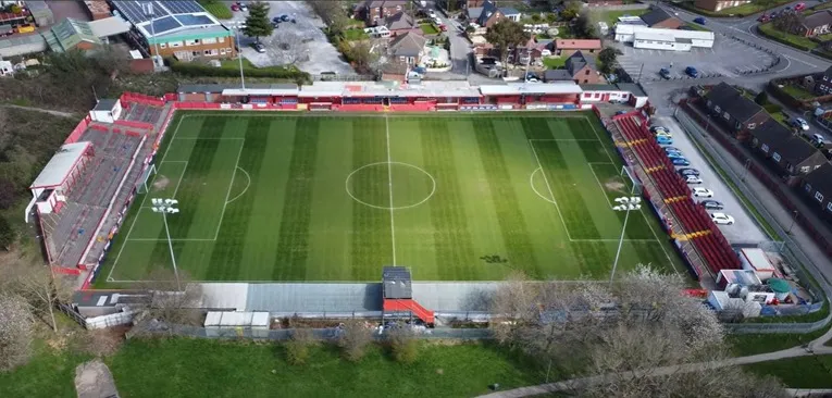 Sơ đồ bố trí khán đài và khu vực chỗ ngồi tại sân vận động Impact Arena của Alfreton Town