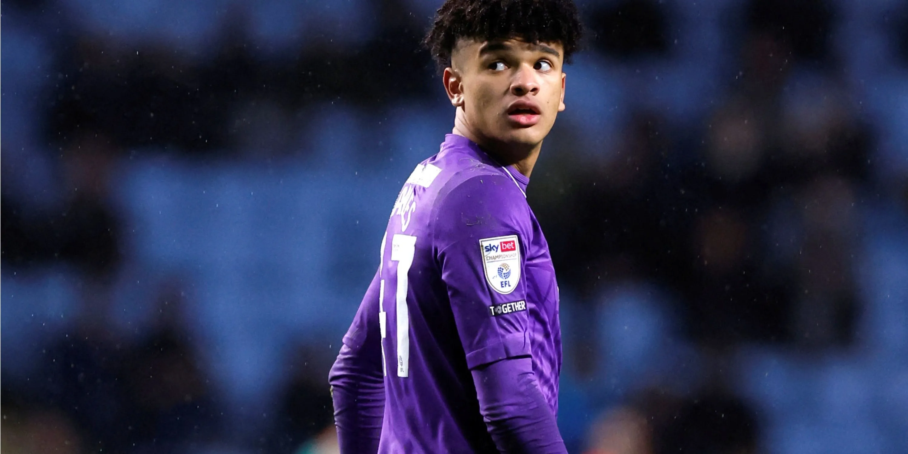 Thủ môn trẻ Pierce Charles của Sheffield Wednesday, mục tiêu chuyển nhượng tiềm năng của Rangers.