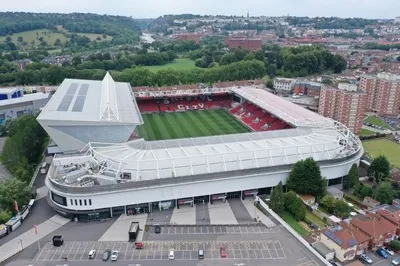 Toàn cảnh sân Ashton Gate từ trên cao