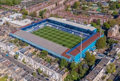 Toàn cảnh sân vận động Loftus Road nhìn từ trên cao, sân nhà của CLB Queens Park Rangers tại London.