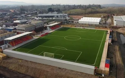 Toàn cảnh sân vận động Meadow Park Gloucester, sân nhà của câu lạc bộ Gloucester City AFC