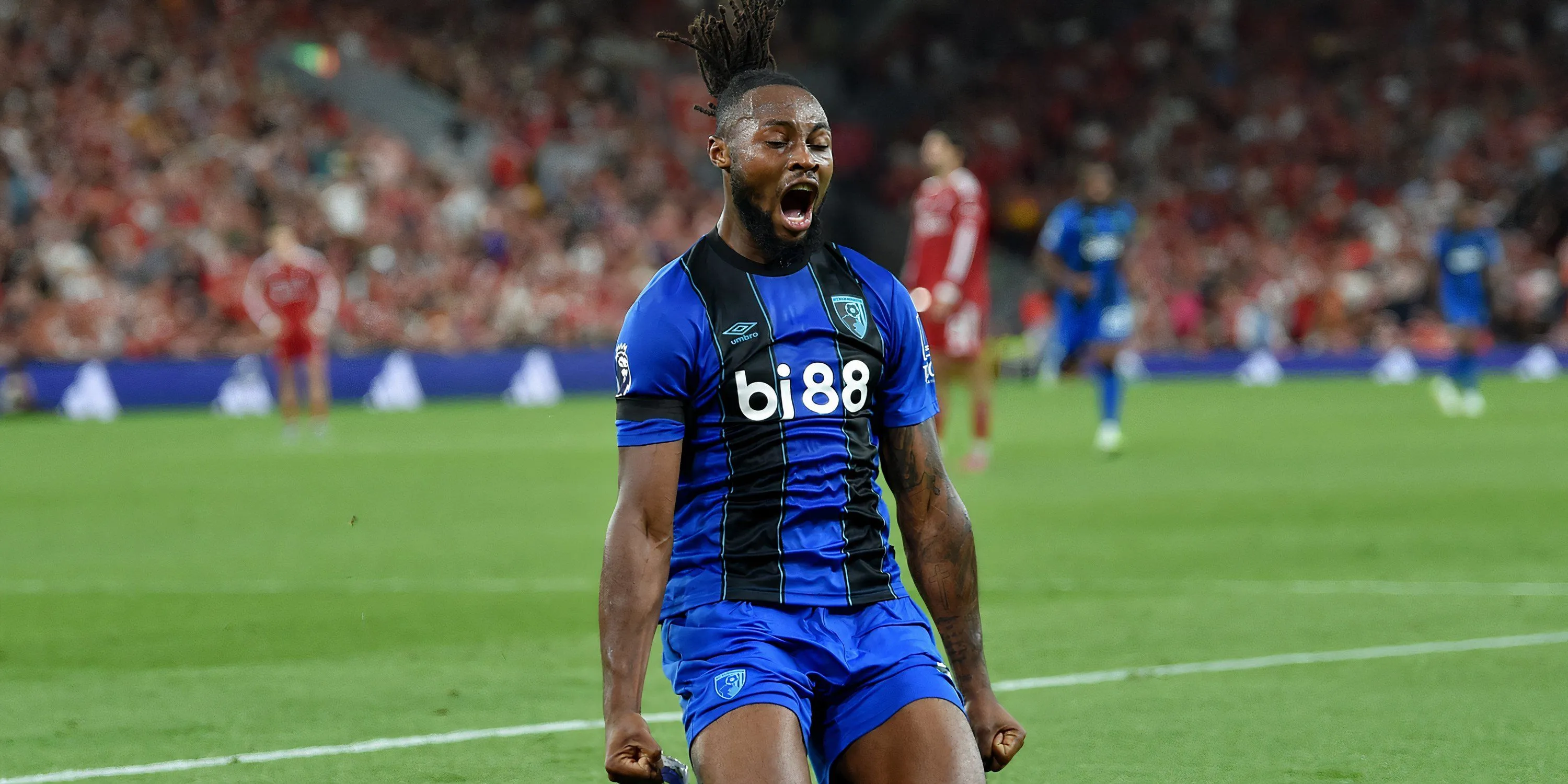 Antoine Semenyo ghi bàn san bằng tỉ số cho Bournemouth vào lưới Liverpool