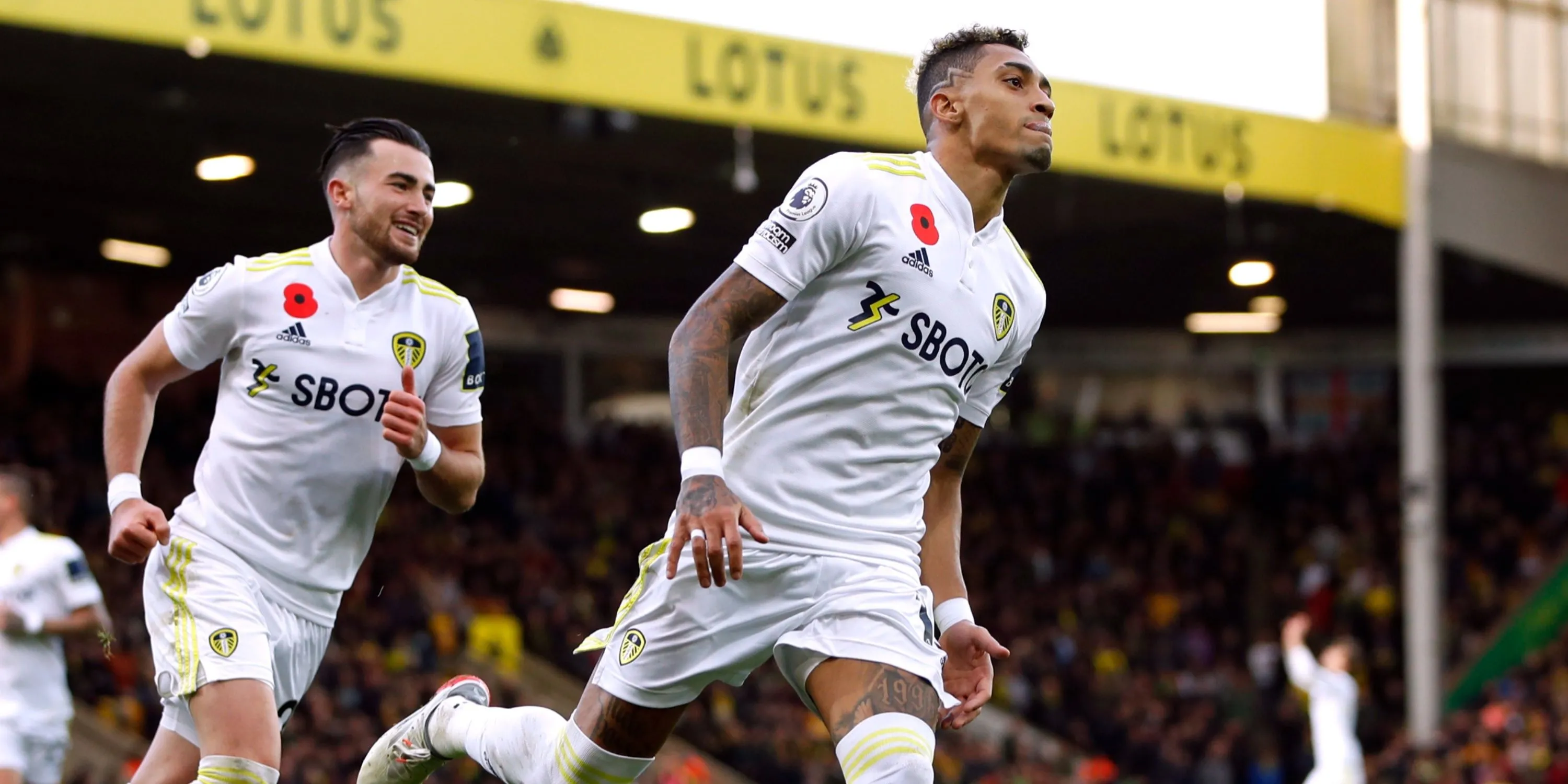Cựu tiền đạo Leeds United Raphinha trong màu áo Premier League