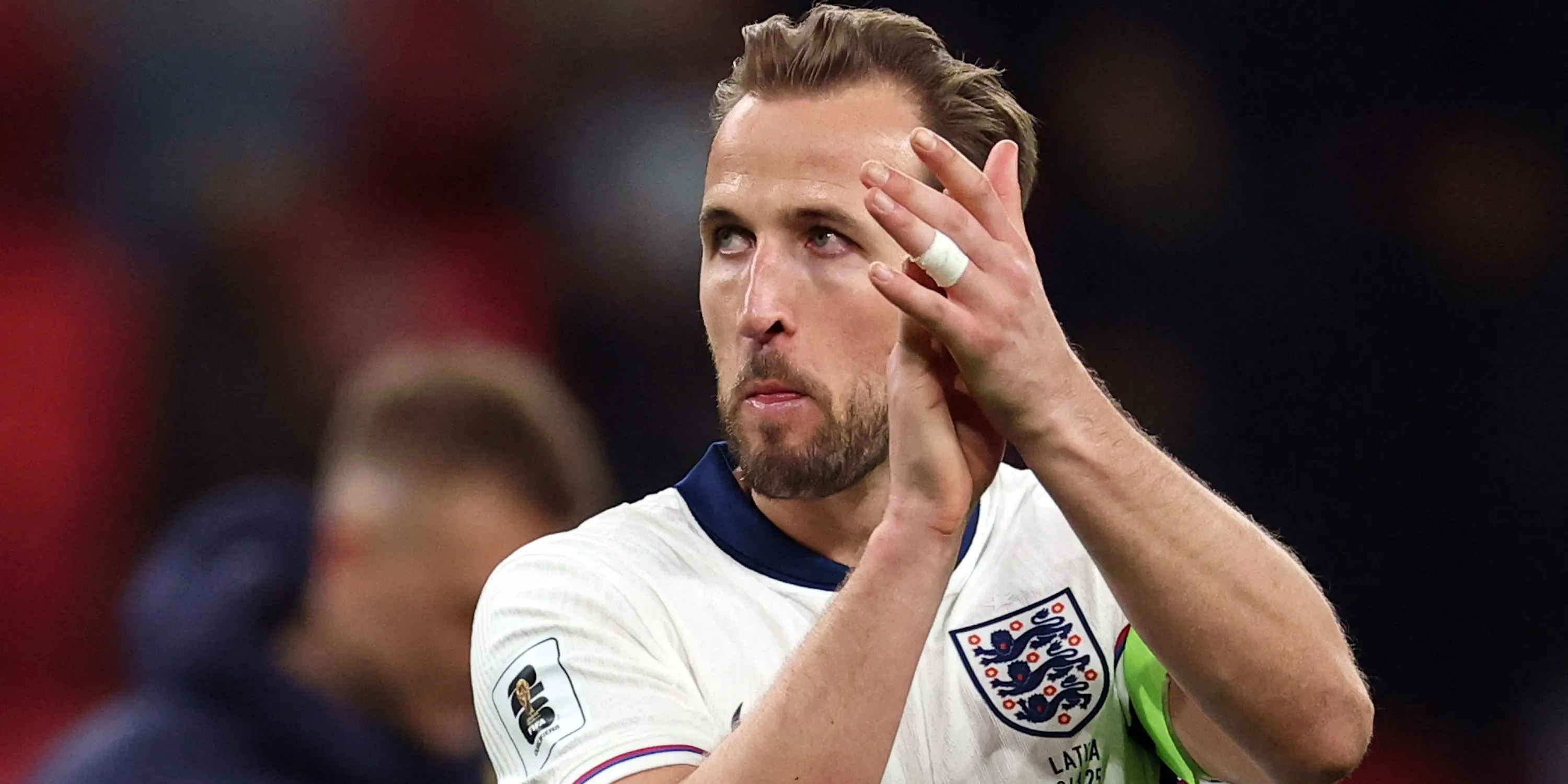 Harry Kane ăn mừng bàn thắng, tiền đạo đẳng cấp từng rời lò đào tạo Arsenal