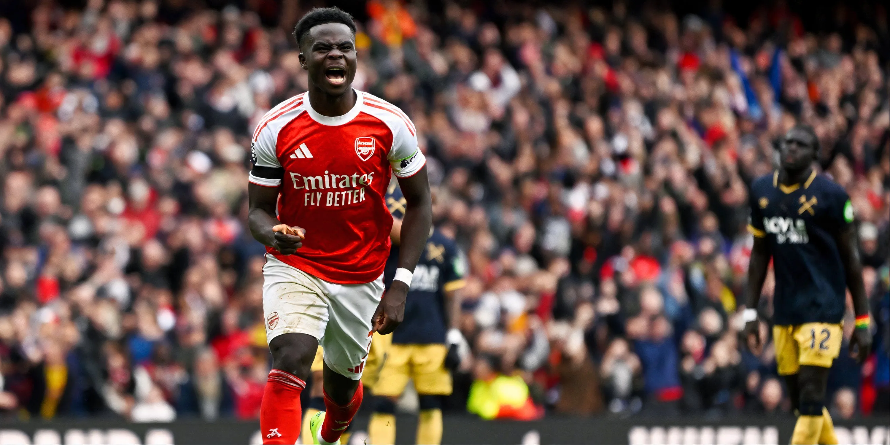 Bukayo Saka ghi bàn cho Arsenal tại Ngoại hạng Anh