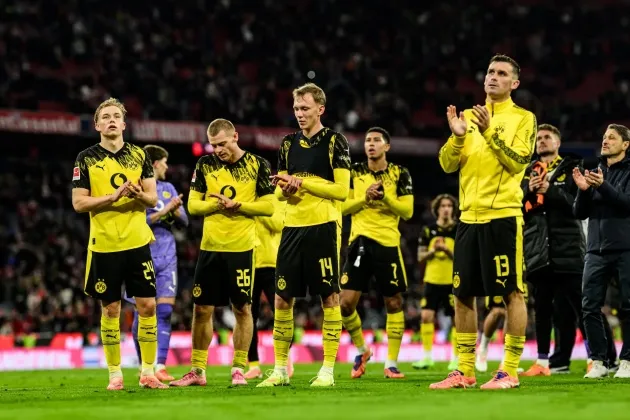 Dortmund rõ ràng được đánh giá cao hơn đội khách về sức tấn công và áp lực pressing.