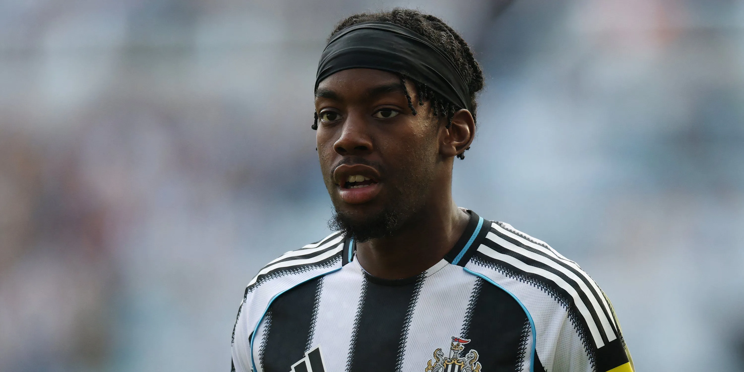 Hình ảnh Anthony Elanga thi đấu rời rạc, không thể hiện vai trò ngôi sao Newcastle tại trận gặp Brighton