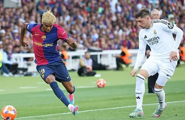 Lamine Yamal nhiều lần gây khó khắn cho Real Madrid với tốc độ và kỹ thuật, có thể là nhân tố quyết định trong El Clasico