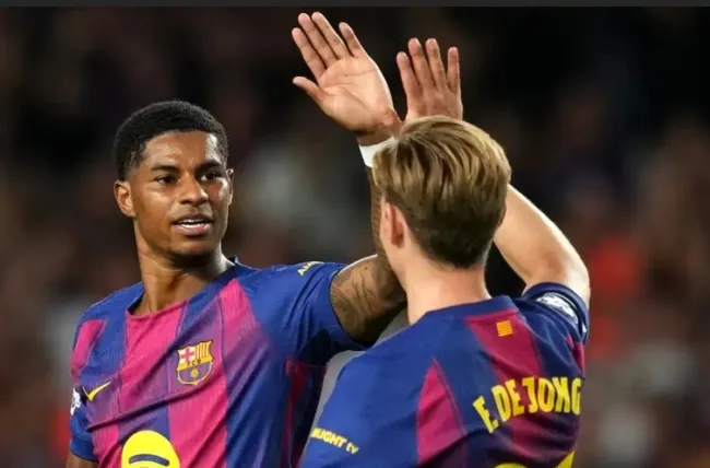Rashford trong màu áo Barcelona, tỏa sáng ở Champions League.