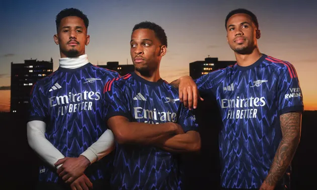 Trang phục thi đấu được thiết kế vừa tôn vinh thương hiệu vừa tối ưu hoá hiệu suất thi đấu và an toàn