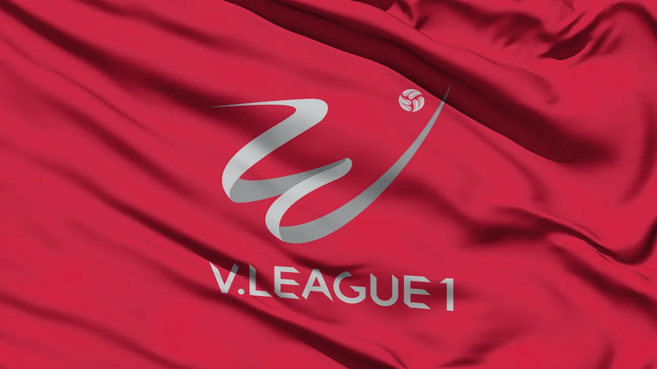 V-League trong quá trình chuyên nghiệp hóa, đối mặt thách thức về tài chính và cơ sở vật chất.