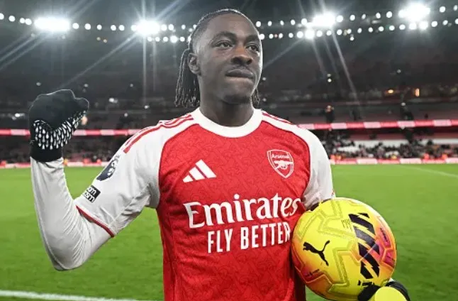 Eberechi Eze – 9.5 điểm. Eze sở hữu cú hat-trick xuất sắc với cả kỹ thuật lẫn bản lĩnh. Là điểm sáng lớn nhất trận đấu và khiến tuyến giữa của Spurs hoàn toàn bị động.